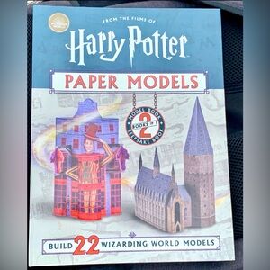 Harry Potter Hardcover Paper Models Keepsake Book